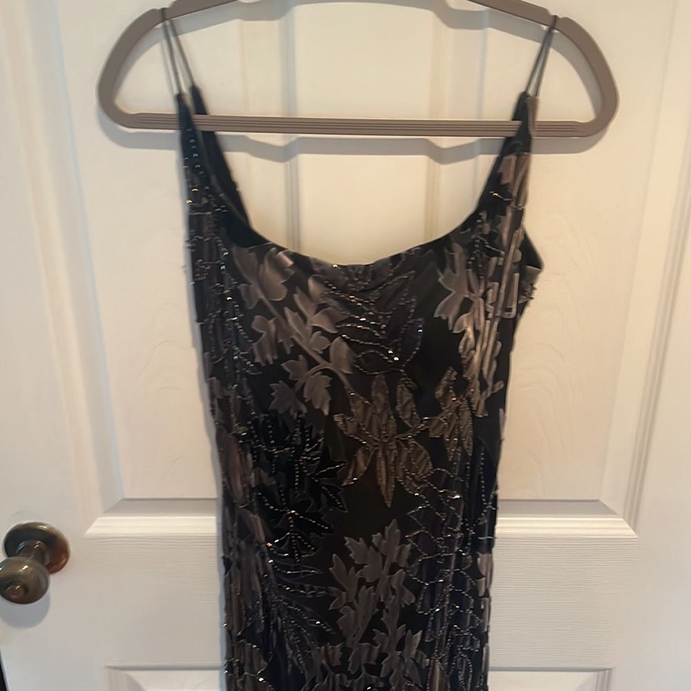 Formal dress size 8. Perfect for fall!